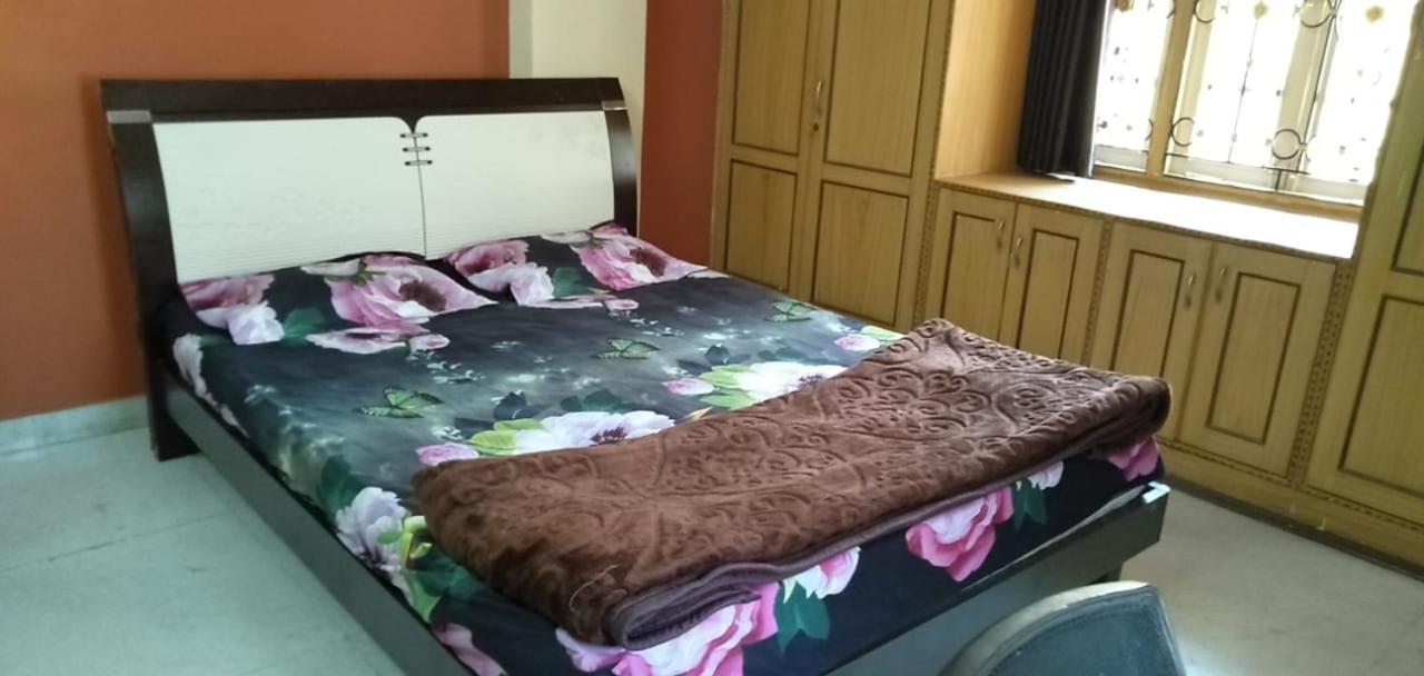 Apartmán Srinivas Nilayam Hajdarábád Exteriér fotografie